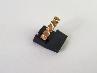 Ring in 18K yellow gold (750°/°°) chased...