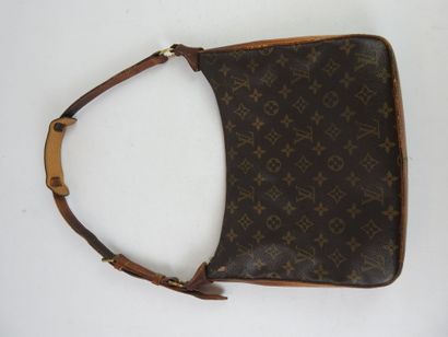 LOUIS VUITTON-PARIS: Bagatelle shoulder bag...
