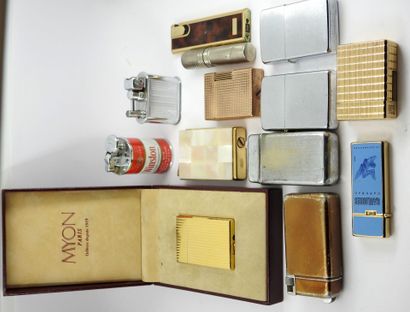 COLLECTION 13 lighters including a Myon in...