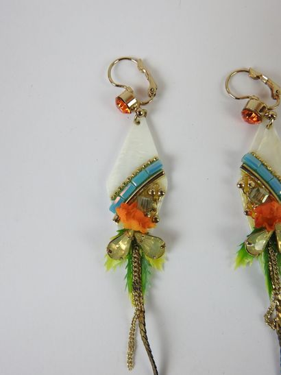 Pair of fancy earrings in gold metal, mother-of-pearl...