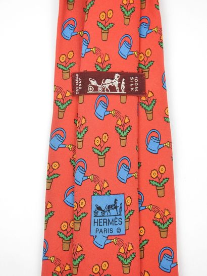 HERMES - Paris : Silk tie with flowerpot...