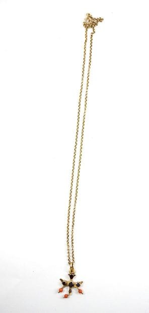 Chain and pendant in yellow gold decorated...