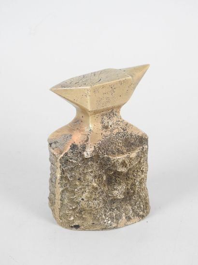 SMALL ENCLUME of jeweler / goldsmith in bronze....