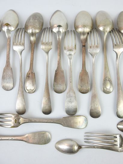 COUVERTS in silver plated metal including...