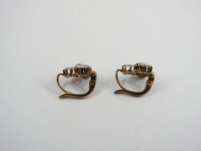 PAIR OF EARRINGS in yellow gold 750 thousandths...