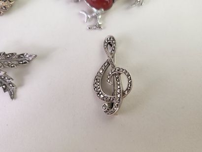 Lot of 6 antique silver brooches (800°/°°...