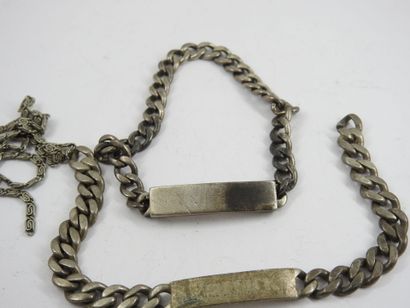 LOT including bracelets, chains, pendants,...