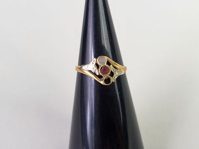 Medallion ring in 18K (750°/°°) yellow gold...