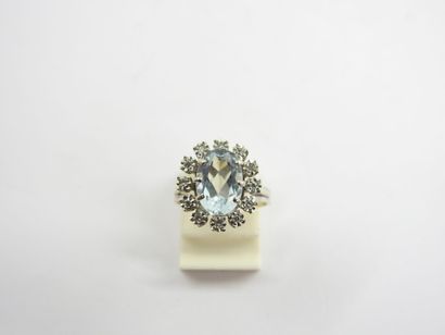 Antique daisy ring (1920/1930) in white gold...