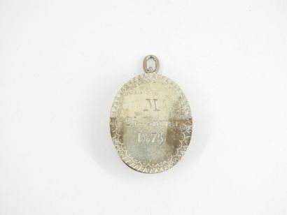 MEDAL PENDANT flower holder engraved silver...