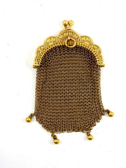 Mesh purse in yellow gold 750 thousandths....