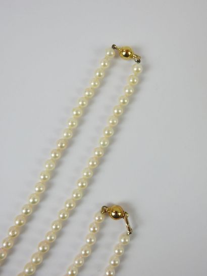 MICHEL MENDE-PARIS: Set of cultured pearls...