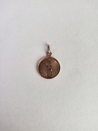 Small lot of 2 jewels including : 
- a silver...
