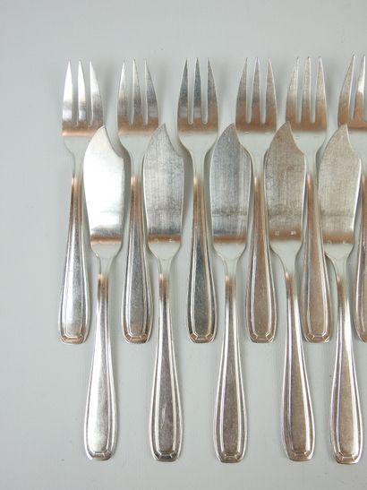TWELVE FISH CUTLERY in silver plated metal....
