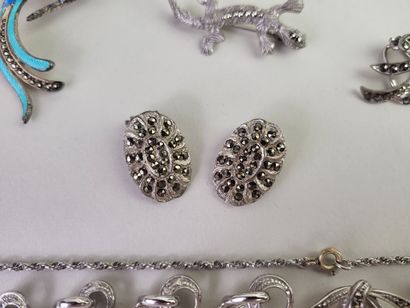 Lot of 12 antique silver jewels (800°/°°...
