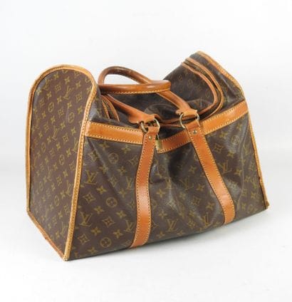LOUIS VUITTON - Paris : Shoe bag in canvas...