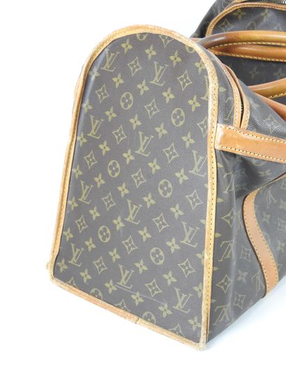 LOUIS VUITTON - Paris : Shoe bag in canvas...