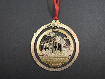 West Alabama Memories circular pendant. N°1262....