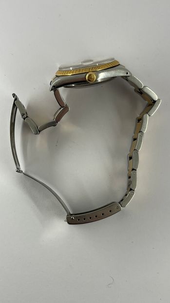 ROLEX
OYSTER PERPETUAL DATE 33mm steel and...