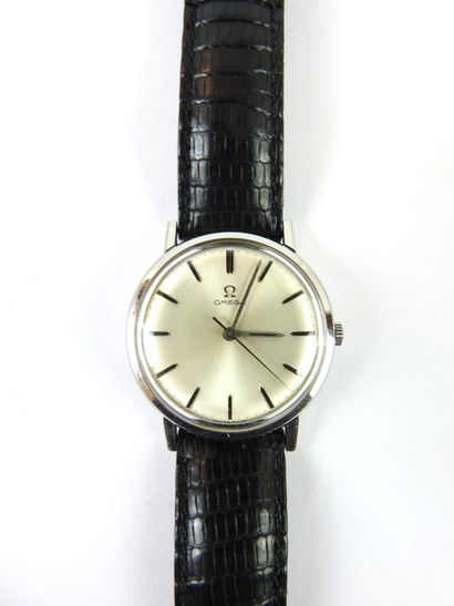 OMEGA: Men's watch, steel case. Mechanical...