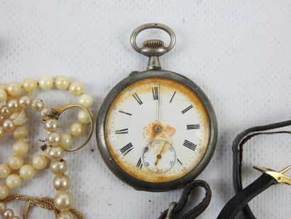 LOT OF JEWELRY FANTAISIE including lady's...