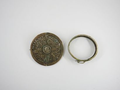 INDOCHINA - VIETNAM : Brooch and rigid bracelet...