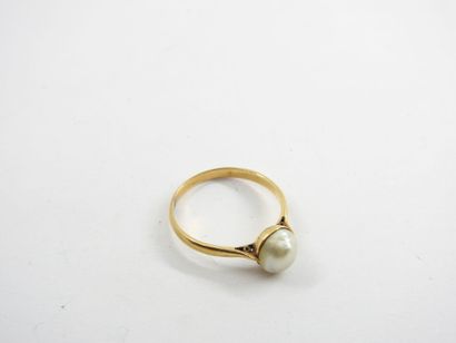 Yellow gold ring 750 thousandths decorated...