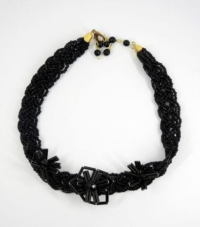 Jet pearl choker necklace, metal clasp