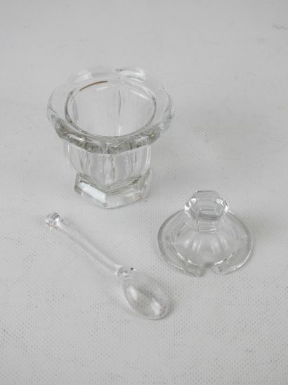 BACCARAT: Mustard pot in crystal model Harcourt...