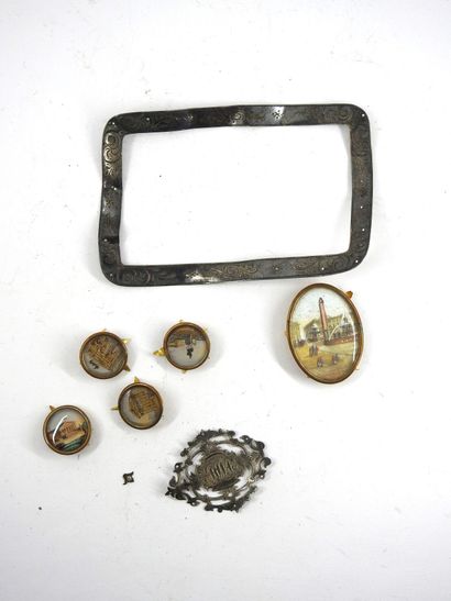Box ornaments including 5 miniatures under...