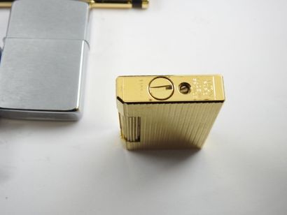COLLECTION 13 lighters including a Myon in...