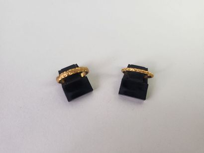 Lot of 2 wedding rings in 18K yellow gold.
Total...