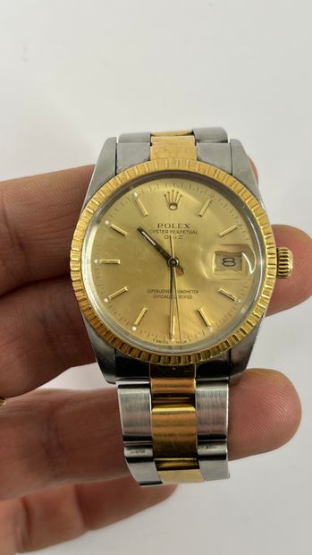 ROLEX
OYSTER PERPETUAL DATE 33mm steel and...