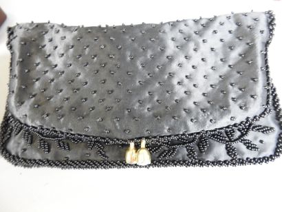 LOT including various cases, boxes, jewelry...