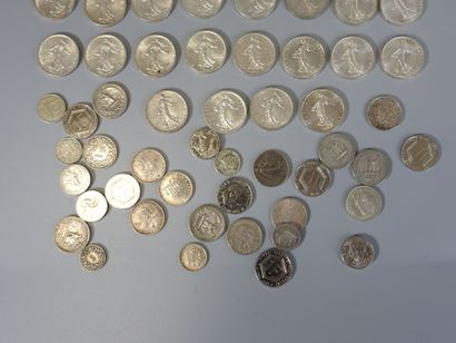 CURRENCIES : 
13 x 50 francs silver Hercules...