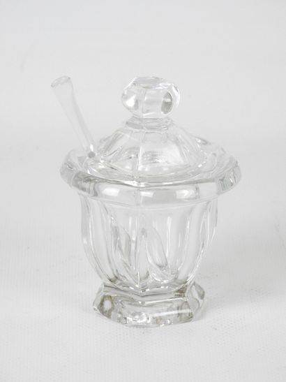 BACCARAT: Mustard pot in crystal model Harcourt...
