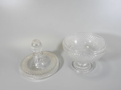 DRAGOIR in cut crystal on pedestal. Height...
