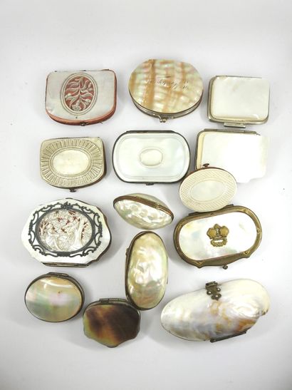 Fourteen mother-of-pearl coin holders or...