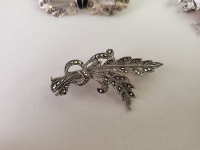 Lot of 6 antique silver brooches (800°/°°...