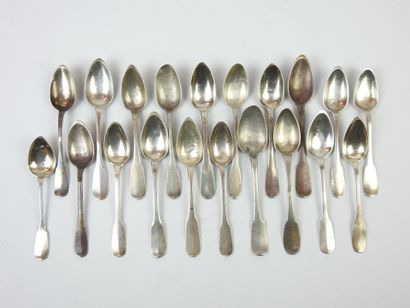 TWENTY COFFEE SPoons in silver model plain....