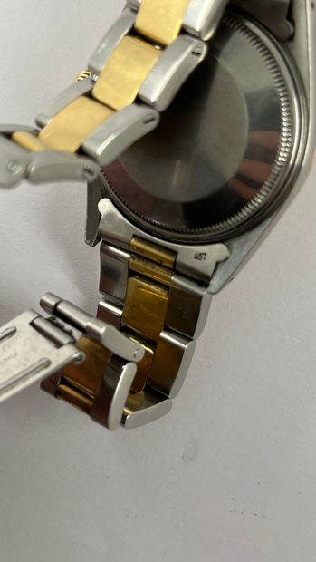 ROLEX
OYSTER PERPETUAL DATE 33mm steel and...