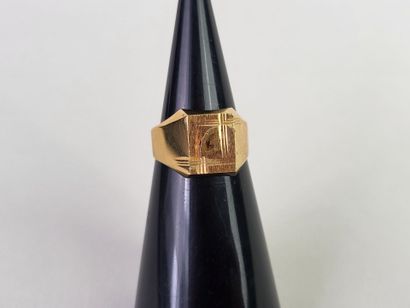 Ring in 18K yellow gold (750°/°°) with the...