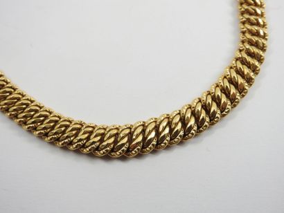NECKLACE curb chain in yellow gold 750 thousandth....