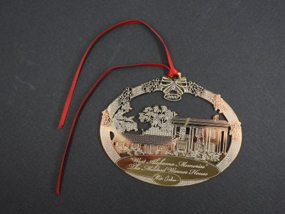 West Alabama Memories circular pendant. N°0939....