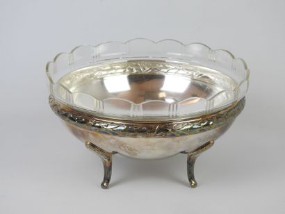CUP in silver plated metal of circular form...