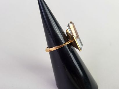 Ring in 18K (750°/°°) yellow gold set with...