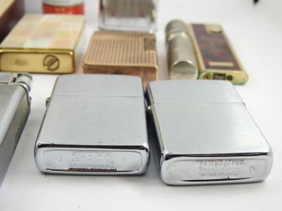 COLLECTION 13 lighters including a Myon in...