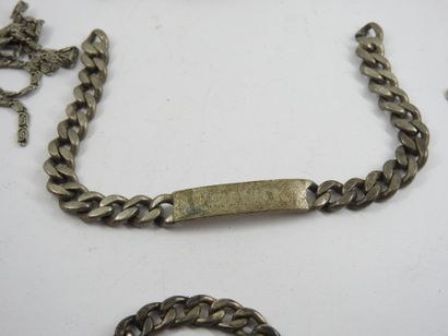 LOT including bracelets, chains, pendants,...