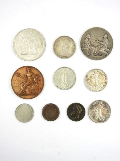Lot of silver coins including 1x50F Hercules...