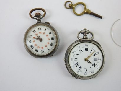 Lot of two watches including a silver gousset...